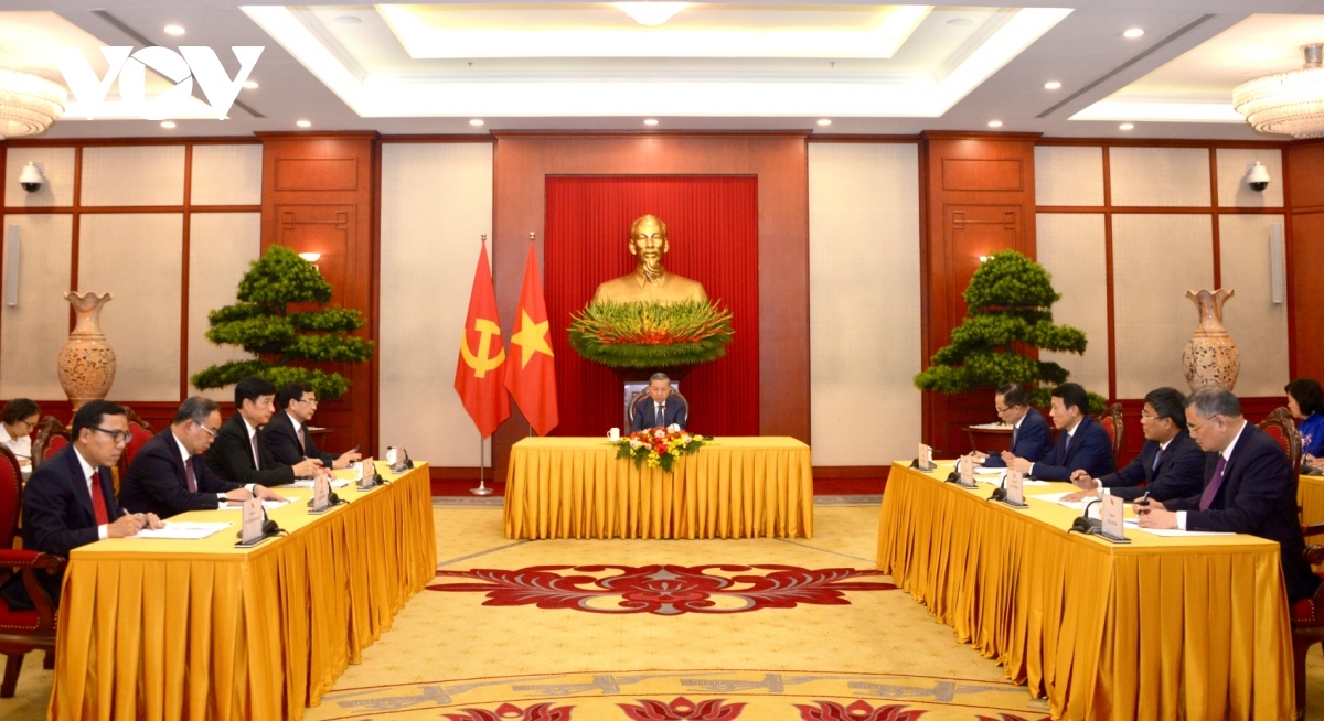 Vietnam places importance on developing comprehensive strategic partnership with Russia